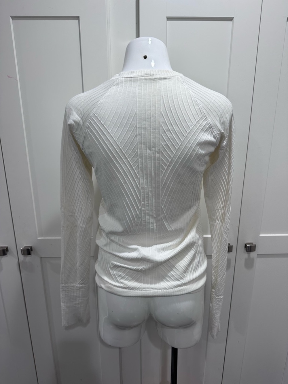 Lululemon Rest Less Pullover White 8 - Picture 5 of 6